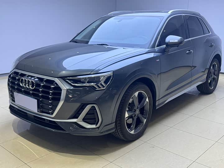 Фото 1 - Audi Q3