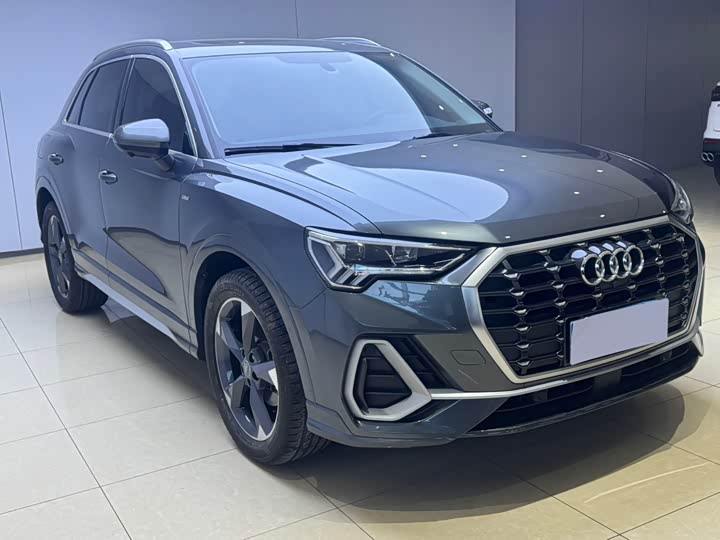 Фото 3 - Audi Q3