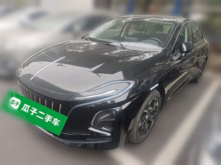 Фото 3 - Hongqi E-QM5