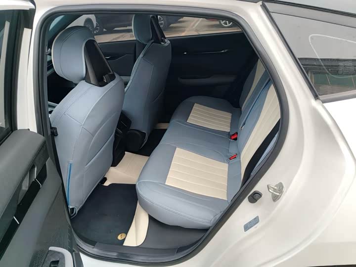 Фото 7 - Changan UNI-V