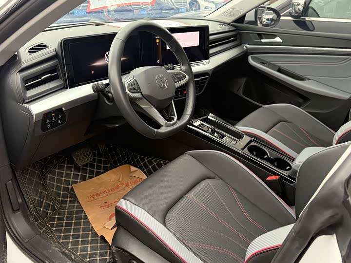 Фото 4 - Volkswagen Lamando L