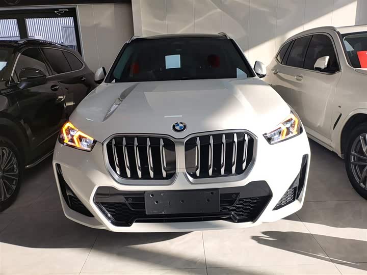 Фото 3 - BMW X1