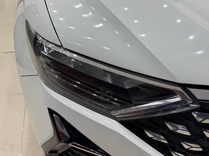 Фото 7 - Jetta VS5