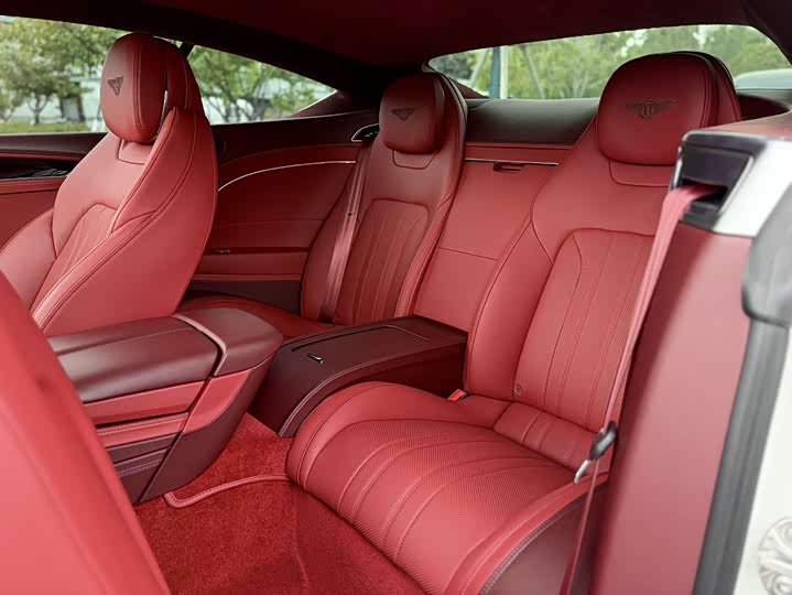 Фото 6 - Bentley Continental GT