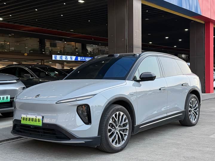 Фото 1 - Nio ES6