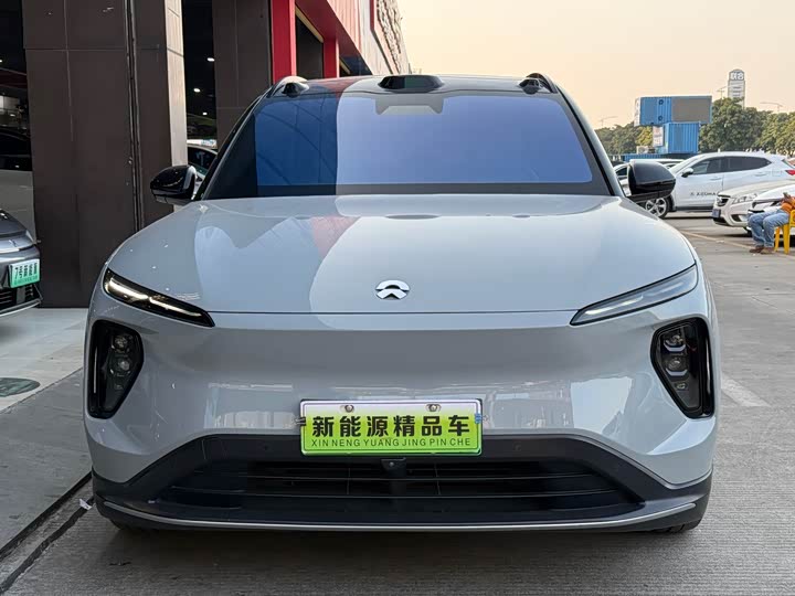 Фото 2 - Nio ES6