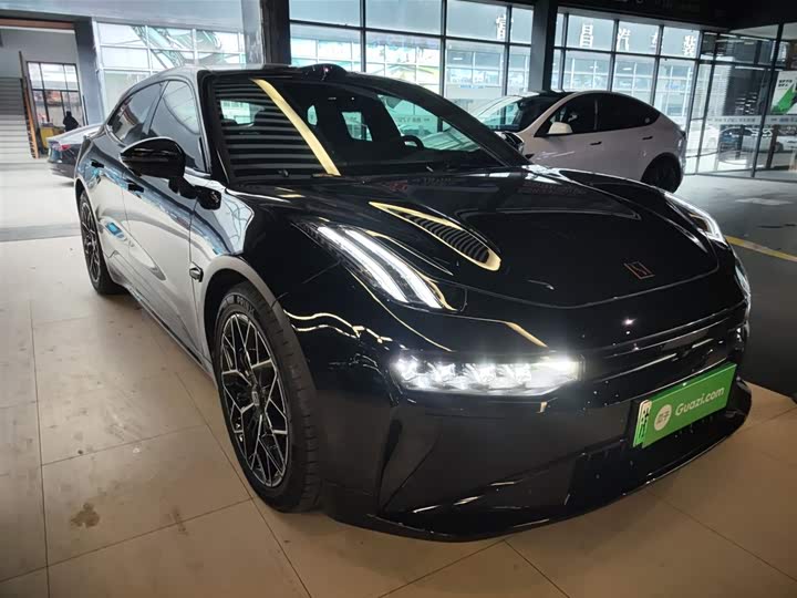 Фото 4 - Zeekr 001