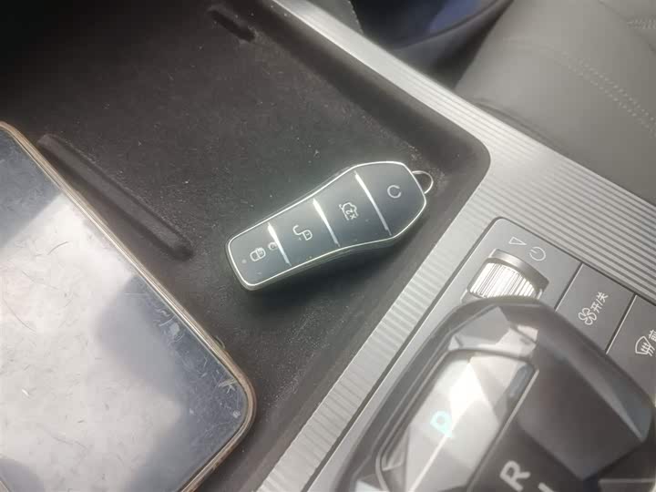 Фото 9 - BYD Song L DM-i Hybrid