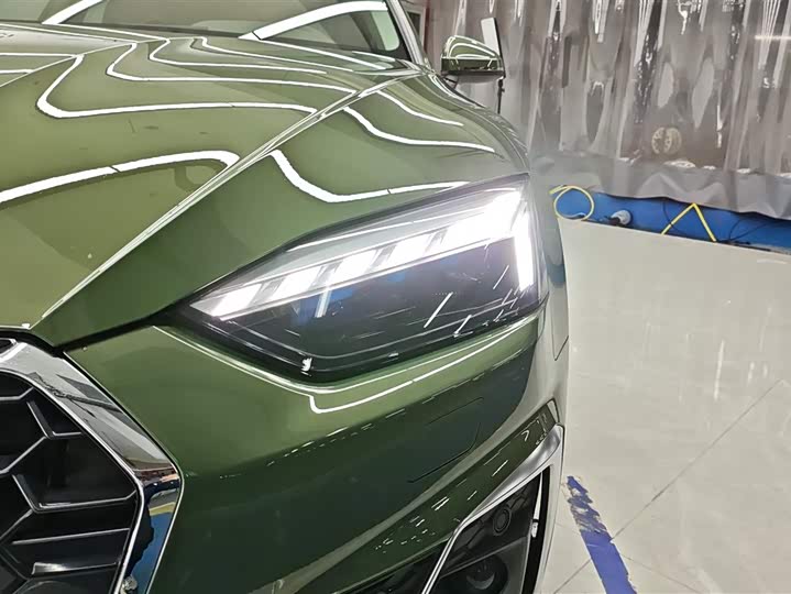 Фото 5 - Audi A5