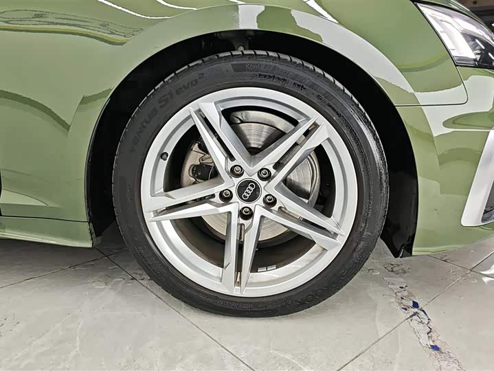 Фото 6 - Audi A5