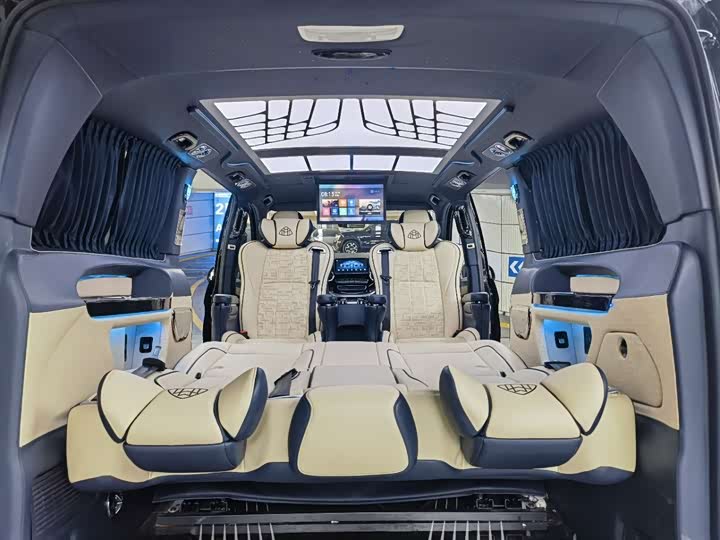 Фото 8 - Mercedes-Benz Vito