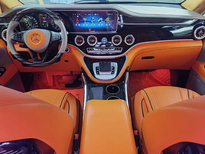 Фото 9 - Mercedes-Benz Vito