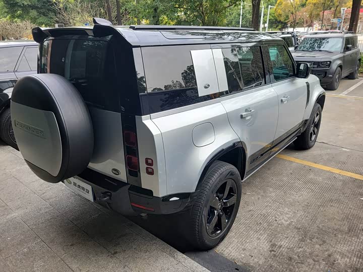 Фото 2 - Land Rover Defender