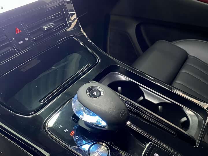 Фото 8 - GAC Trumpchi M8