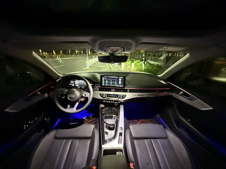 Фото 7 - Audi A4L