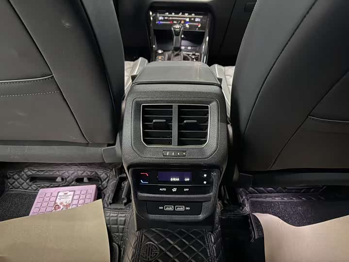 Фото 9 - Volkswagen Tayron