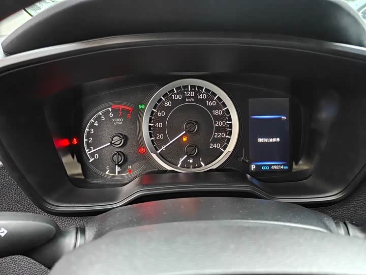 Фото 8 - Toyota Corolla