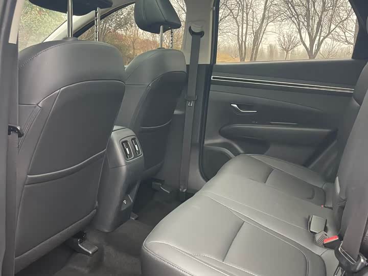 Фото 6 - Hyundai Tucson L