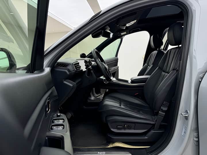 Фото 9 - Nio ES8