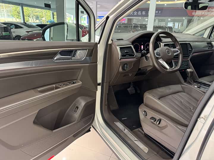 Фото 4 - Volkswagen Viloran