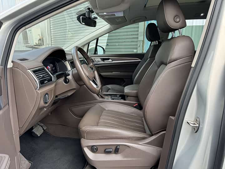 Фото 7 - Volkswagen Viloran