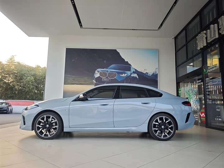 Фото 2 - BMW 2 Series