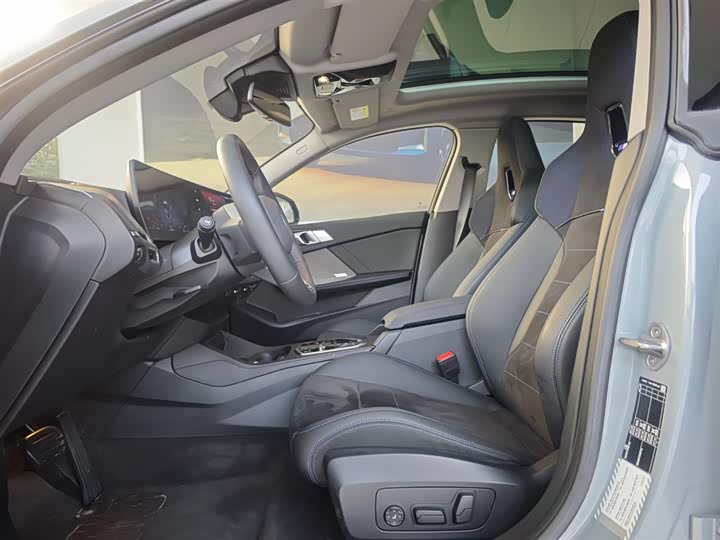 Фото 9 - BMW 2 Series