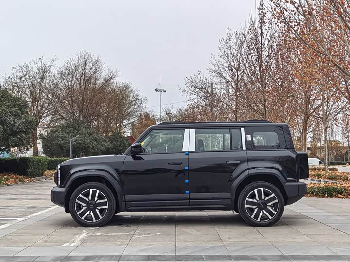 Фото 4 - Chery iCar 03