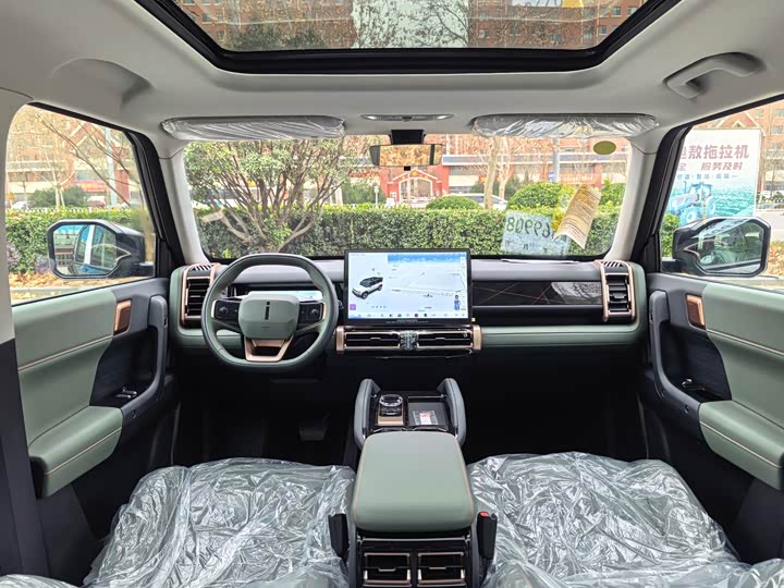 Фото 8 - Chery iCar 03