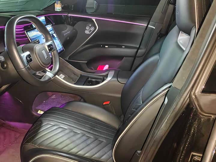 Фото 2 - Avatr 11