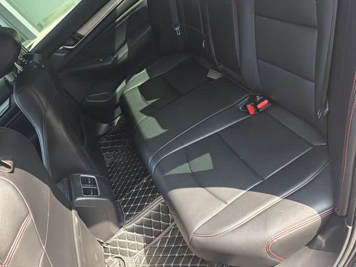 Фото 7 - Honda Accord