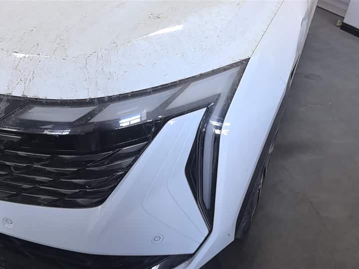 Фото 5 - Geely Atlas L