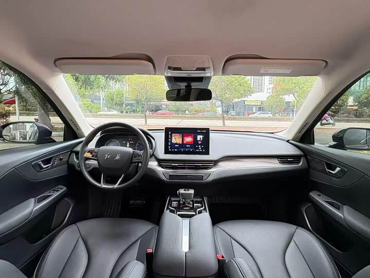 Фото 5 - Hongqi E-QM5