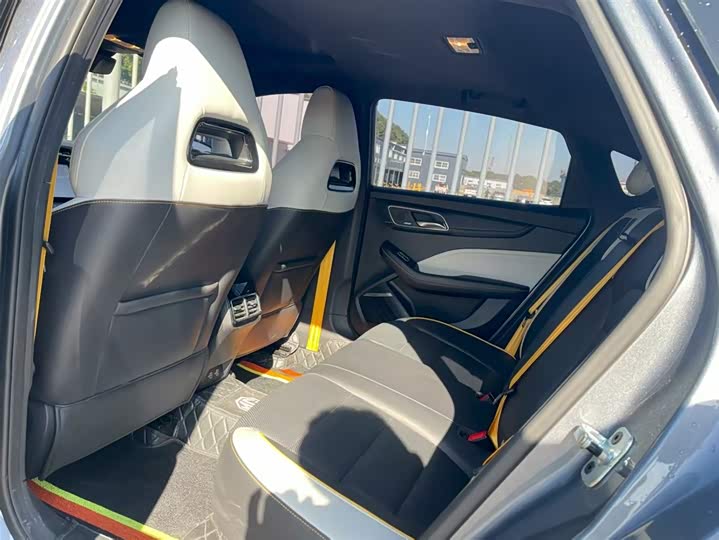 Фото 7 - MG Motor 6