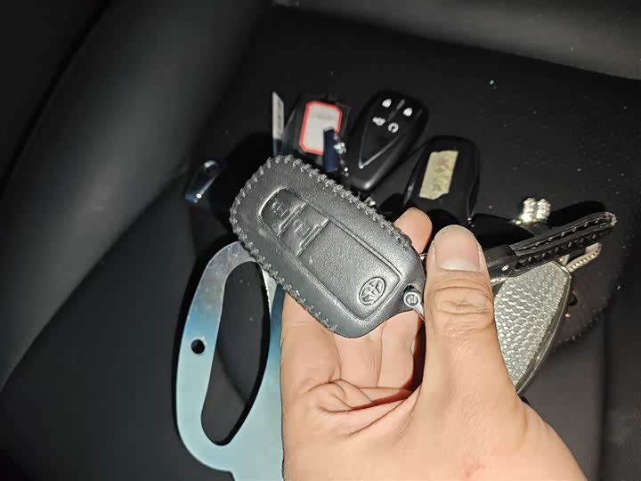 Фото 9 - Toyota Avalon