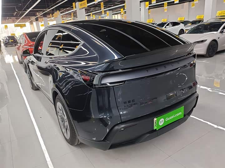 Фото 5 - Tesla Model Y