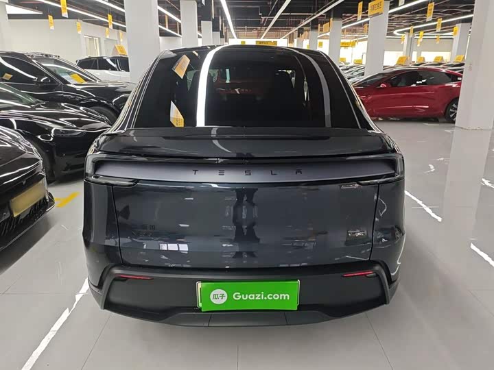 Фото 6 - Tesla Model Y