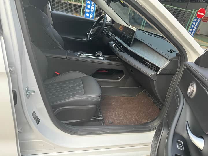 Фото 5 - Chery Arrizo 8