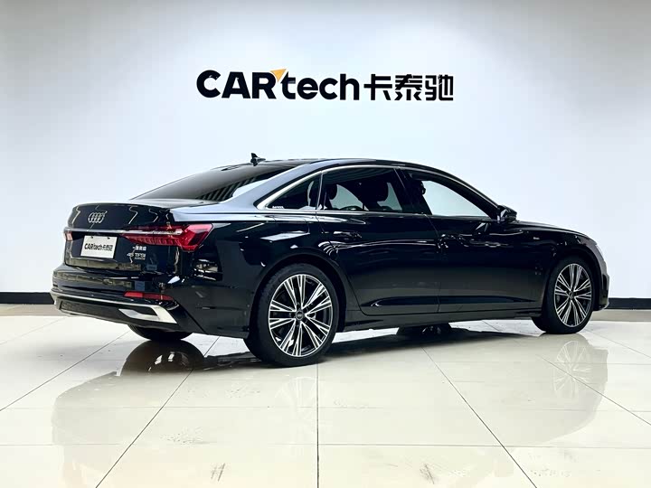 Фото 4 - Audi A6L