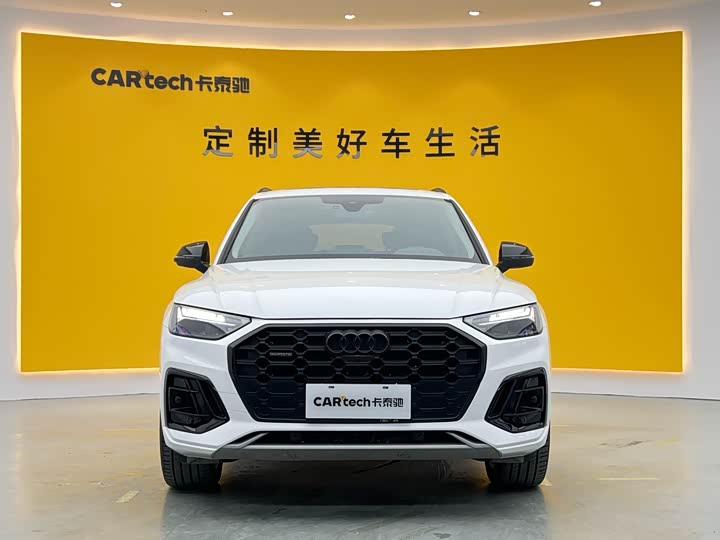 Фото 2 - Audi Q5L