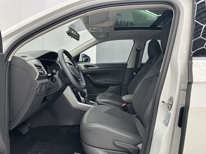 Фото 4 - Volkswagen T-Cross