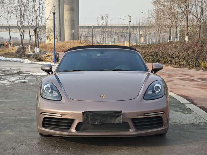 Фото 2 - Porsche 718