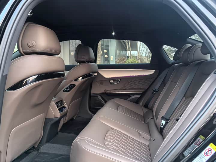 Фото 4 - BYD Han