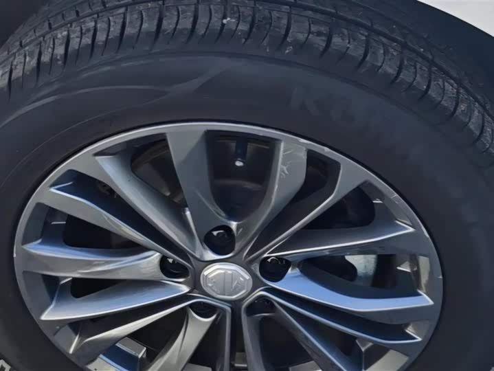 Фото 6 - MG Motor 5