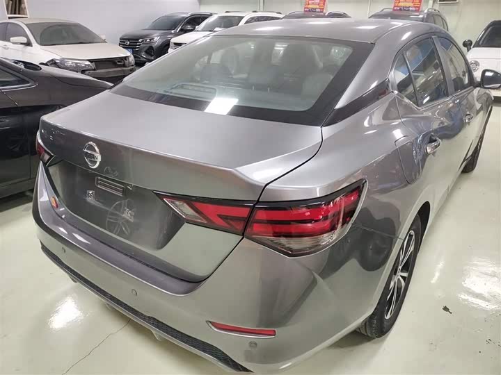 Фото 7 - Nissan Sylphy