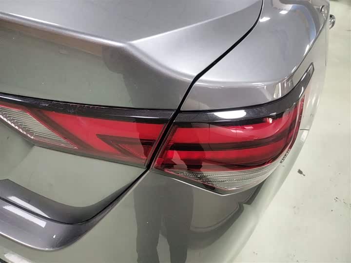 Фото 8 - Nissan Sylphy