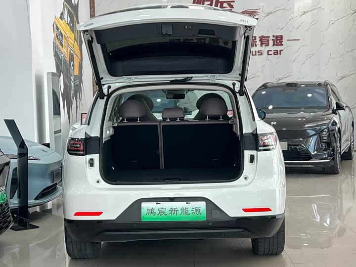 Фото 7 - Leapmotor C11