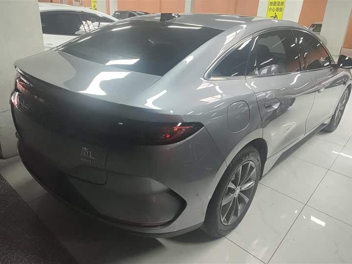 Фото 3 - BYD Qin L