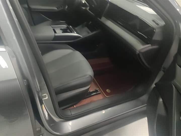 Фото 8 - BYD Qin L