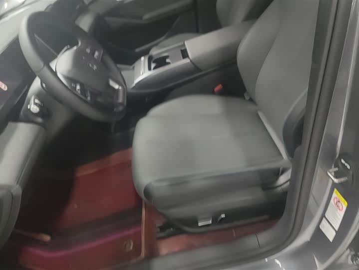 Фото 9 - BYD Qin L